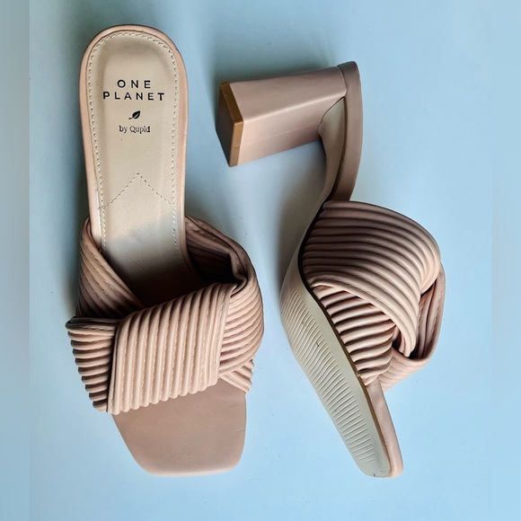 Peachy Nude Textured Mules - Picture 3 of 5
